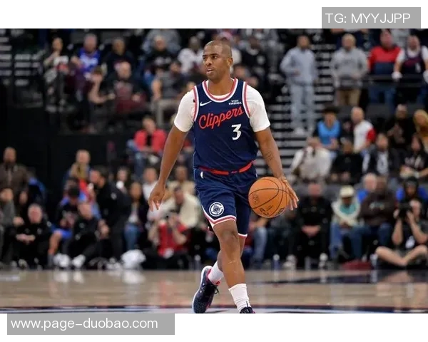 保罗深夜被遣返内幕揭秘与小卡沟通频繁引发球队不满