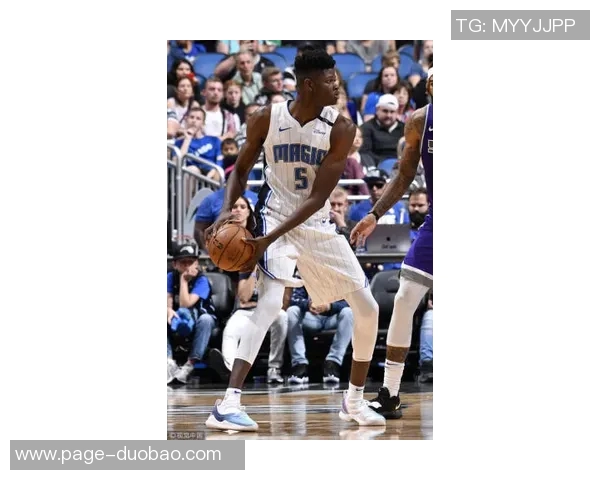 杨瀚森首节表现分析：进攻亮眼防守乏力篮板保护需提升